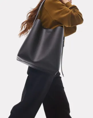 Picture of Leather bucket tote bag